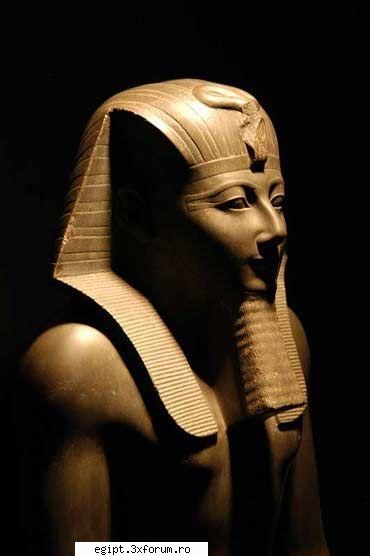 faraonii tutmes iii-lea
